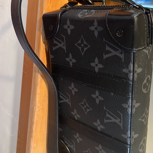 Louis Vuitton black/gray trunk wallet - Picture 16 of 16